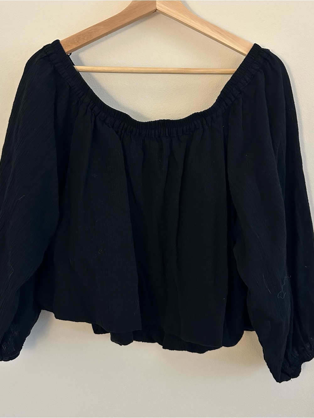 Bluivy Black Off-Shoulder Bubble Hem Top